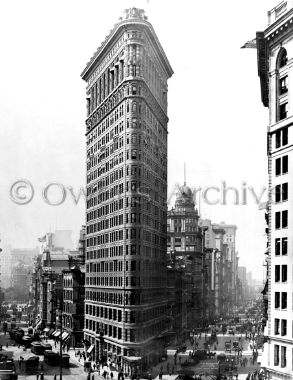 Flatiron Building 1910 - World's First Skyscraper