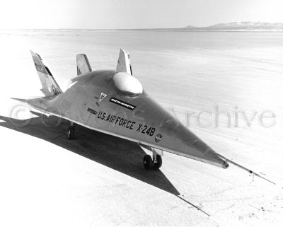 X-24B sits on lakebed, Edwards AFB 