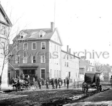 Marshall House, King and Pitt Streets