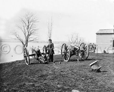 General Sickles stands with Wiard guns, D.C.