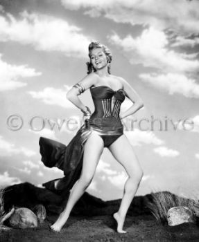 Rita Hayworth in studio