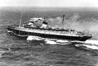 B-17's fly past Italian ocean liner 