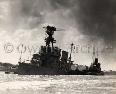 Cruiser USS Raleigh (CL-7) Damaged by torpedo