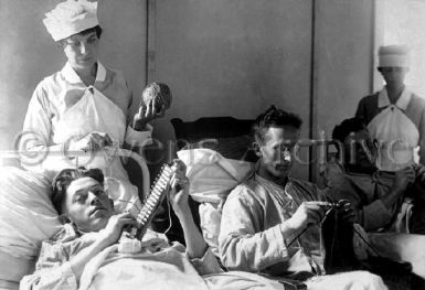 Wounded knitting, Walter Reed Hospital